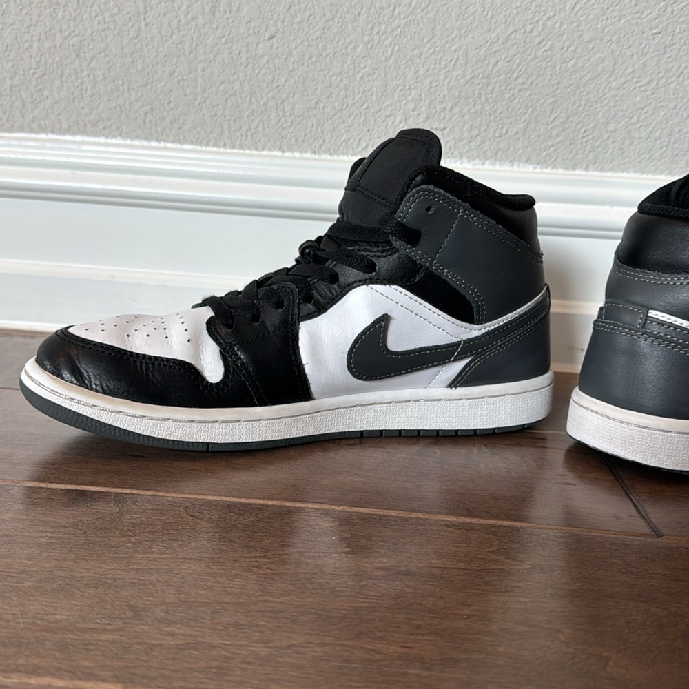 Air Jordan 1 mid size 8 - Picture 6 of 10